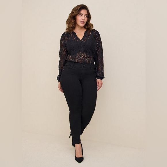 Torrid Harper Lace Pullover Long Sleeve Blouse Size 5x - Picture 2 of 8